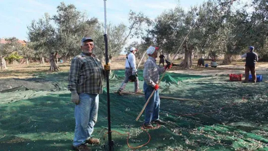Kadın işçiler eşit ücret istiyor
