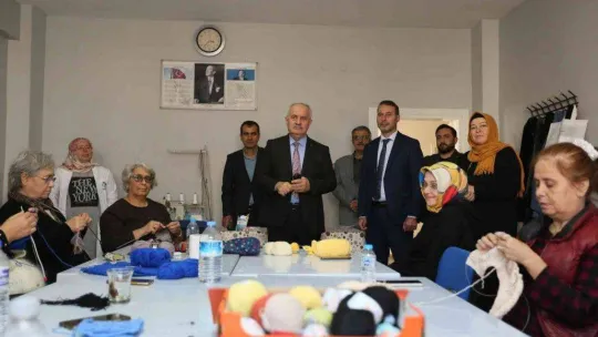 Kadınlar DER-MEK'te öğreniyor