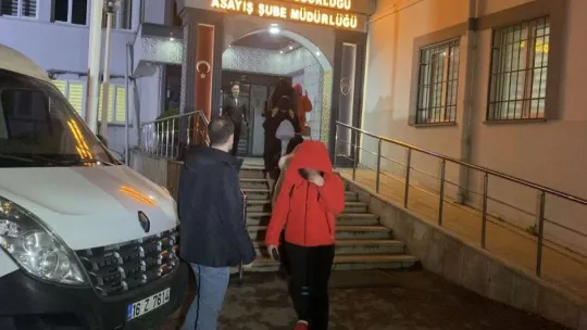 Kadınlara zorla fuhuş yaptıran çete çökertildi