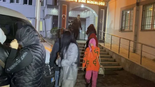 Kadınlara zorla fuhuş yaptıran çete çökertildi