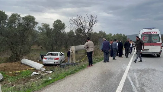 Kafa kafa çarpışan araçlardan sağ çıktılar