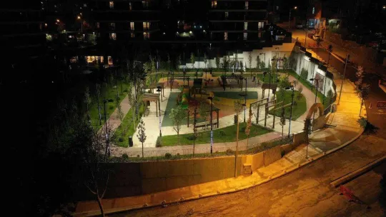 Kağıthane'de 'Halay Sokak Parkı' açıldı