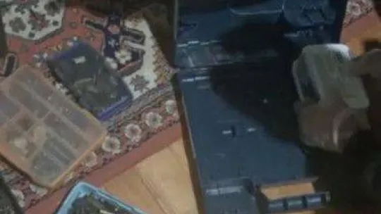 Kağıthane'de polisin baskın düzenlediği ev silah imalathanesi çıktı