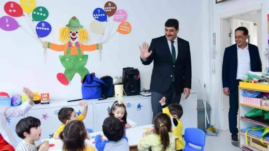 Kahramankazan Belediyesi Kreş ve Gündüz Bakımevi hizmete açıldı