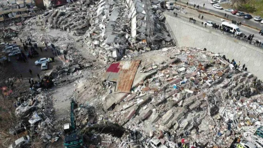 Kahramanmaraş'ta umutlu bekleyiş devam ediyor