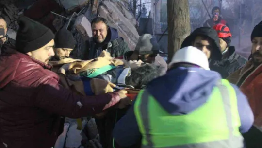 Kahramanmaraş'tan 51 saat sonra güzel haber: 20 yaşındaki Melisa kurtarıldı