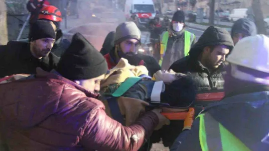 Kahramanmaraş'tan 51 saat sonra güzel haber: 20 yaşındaki Melisa kurtarıldı