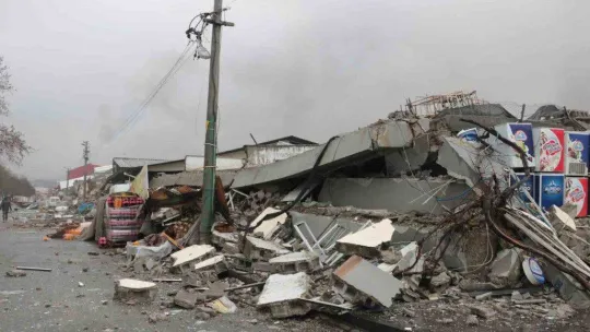 Kahramanmaraş toptancılar çarşısı yerle bir oldu