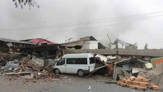 Kahramanmaraş toptancılar çarşısı yerle bir oldu