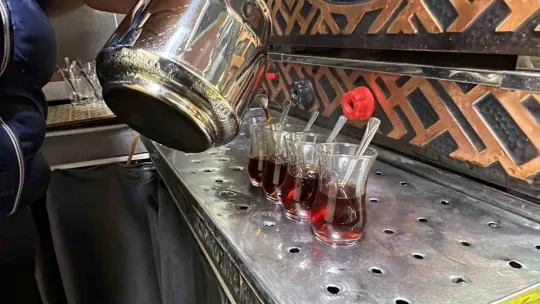 Kahvehanede oyunu yasakladı, gelirini depremzedeler için bağışlayacak