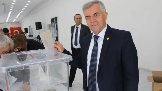 Kalpakçı, 9. kez başkan oldu