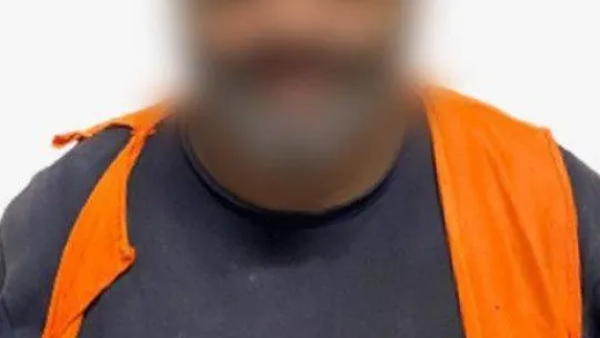 Kamyonet ile geldiler, tekstil deposundan 150 bin TL'lik malzeme çalıp gittiler