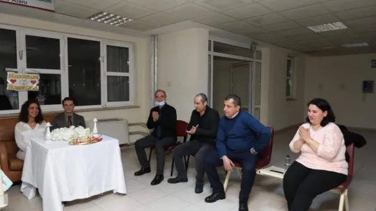 Kanser hastası babaya nişan sürprizi