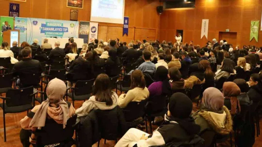 Kanserde tamamlayıcı tıp Bursa'da konuşuldu