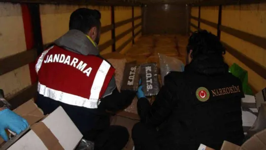 Kapıkule'de operasyon: Tırda 35 kilo kokain ele geçirildi