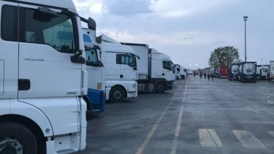 Kapıkule'de tır sürücüleri: 'Türkiye'nin ihracatı baltalanıyor'