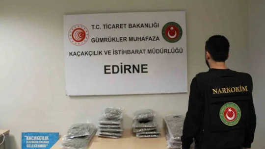 Kapıkule Gümrük Kapısında 11 kilogram esrar ele geçirildi