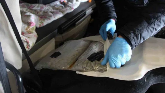 Kapıkule Gümrük Kapısında 11 kilogram esrar ele geçirildi