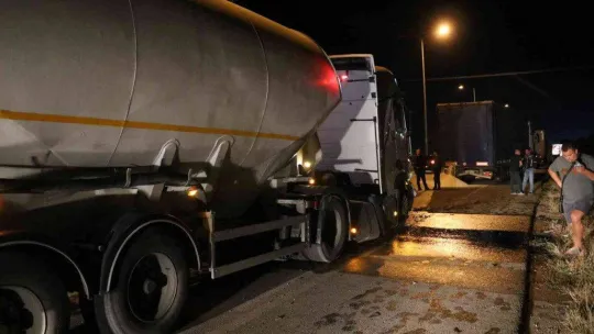 Kapıkule yolunda 2 tır çarpıştı: 1 yaralı