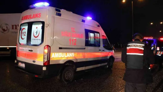 Kapıkule yolunda otomobil tır ile çarpıştı: 5 yaralı