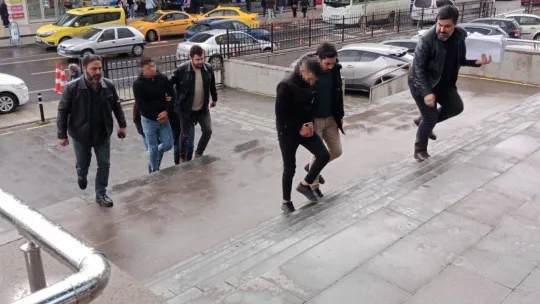 Kapkaç çetesi, polisin 350 saatlik takibi sonucu çökertildi