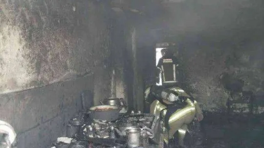 Karacabey'de korkutan yangın: 3 çocuk yaralandı