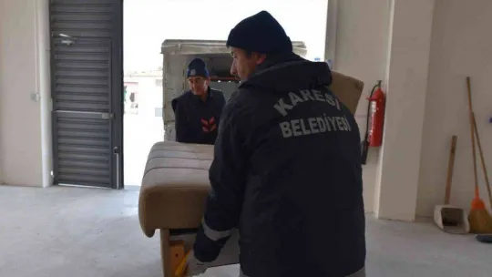 Karesi 'de ihtiyaç fazlası eşyalar geri dönüşüme gitmiyor