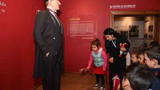 Karesi Atatürk Evi'ne 1 yılda 70 binin üzerinde ziyaretçi