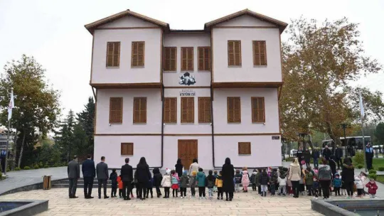Karesi Atatürk Evi'ne 1 yılda 70 binin üzerinde ziyaretçi