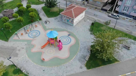 Karesi Belediyesi'nden yeni park ve spor sahaları