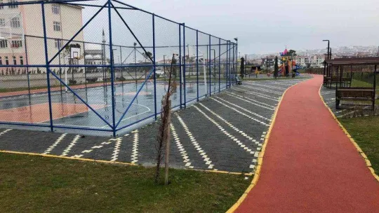 Karesi Belediyesi'nden yeni park ve spor sahaları