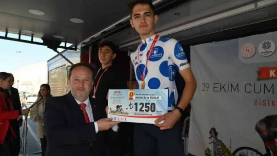 Karesi Cumhuriyet kupası bisiklet yarışları yapıldı