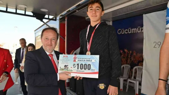 Karesi Cumhuriyet kupası bisiklet yarışları yapıldı