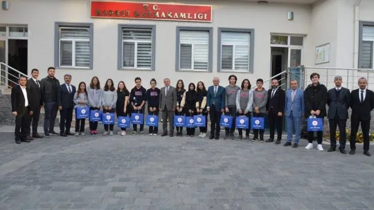 Karesi'de başarılı öğrenciler ödüllendirildi
