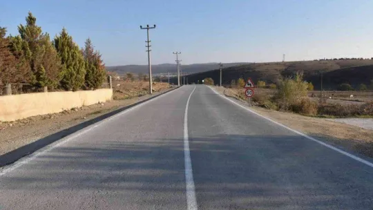 Karesi'de Naipli ve Kocaavşar'a beton yol