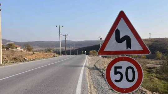 Karesi'de Naipli ve Kocaavşar'a beton yol