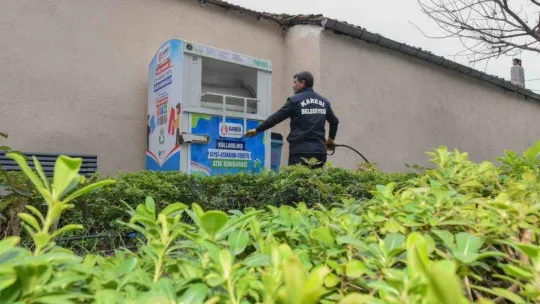 Karesi'de temizlik çalışmaları sürüyor