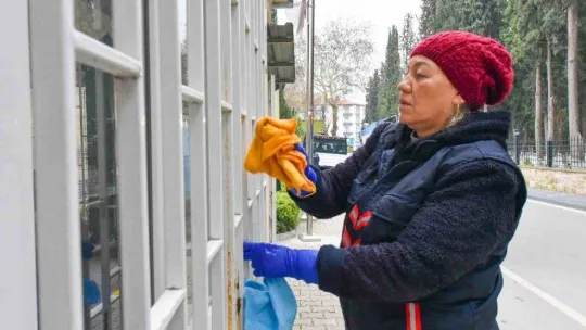 Karesi'de temizlik çalışmaları sürüyor