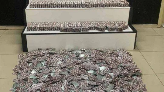 Kargo paketinde 40 bin 180 adet uyarıcı hap ele geçirildi