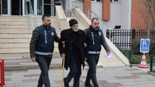Karısını ve oğlunu öldüren 86 yaşındaki emekli asker tutuklandı