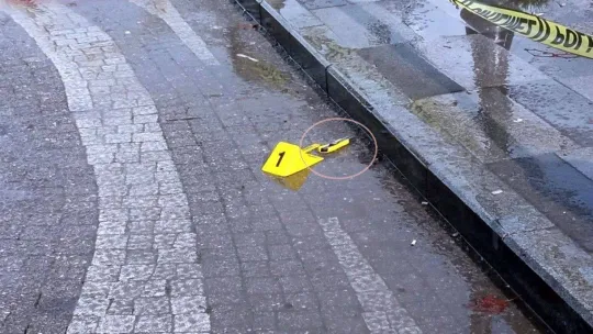 Karısının peşinden Ankara'dan Sakarya'ya geldi, silahla vurularak öldürüldü