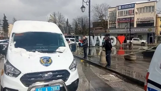Karısının peşinden Ankara'dan Sakarya'ya geldi, silahla vurularak öldürüldü