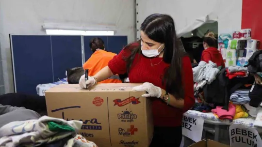 Kartal Belediyesi deprem bölgesi için yardım seferberliği başlattı