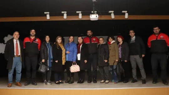 Kartal Belediyesi'nden afet gönüllülerine eğitim