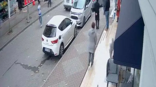 Kartal'da 'Gecenin Ucunda' dizi setinde saldırı: Rambo bıçağı ile saldırdılar