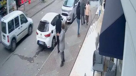 Kartal'da 'Gecenin Ucunda' dizi setinde saldırı: Rambo bıçağı ile saldırdılar