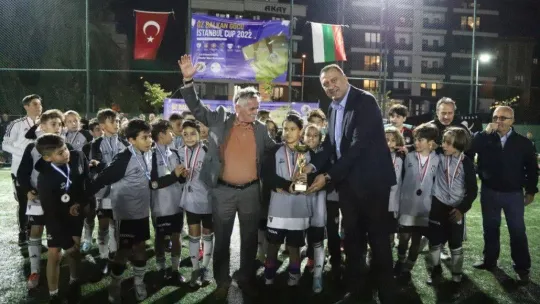 Kartal'da düzenlenen uluslararası futbol turnuvası sona erdi