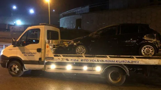 Kartal'da sokağa süratli giren minibüs ortalığı savaş alanına çevirdi