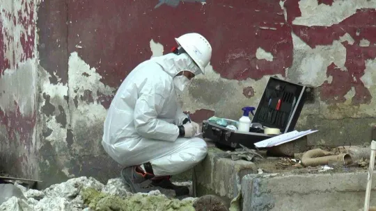 Kartal'da, yıkım kararı alınan yapılarda 'asbest' denetimi