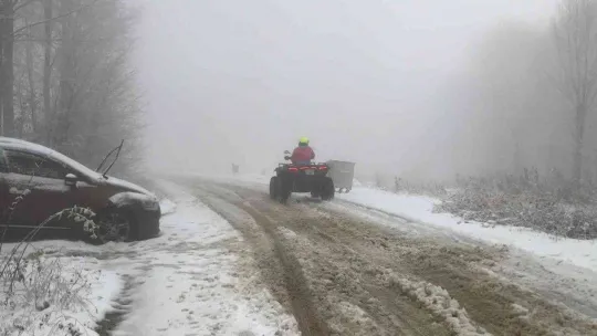 Kartepe'de kar kalınlığı 10 santimetreye yaklaştı